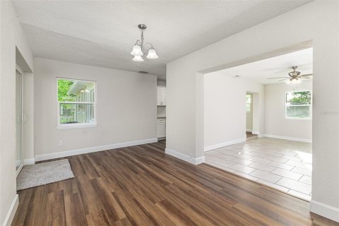 House in Lakeland, Florida 3 bedrooms, 132.11 sq.m. № 1516630 - photo 7