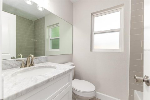 House in Lakeland, Florida 3 bedrooms, 132.11 sq.m. № 1516630 - photo 15