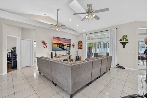 House in Palm Coast, Florida 3 bedrooms, 208.19 sq.m. № 2216414 - photo 13