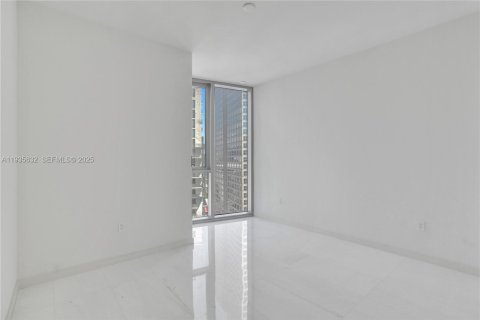 Condominio en venta en Miami, Florida, 4 dormitorios, 298.59 m2 № 1993954 - foto 24