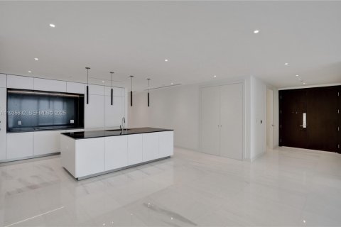 Condominio en venta en Miami, Florida, 4 dormitorios, 298.59 m2 № 1993954 - foto 21