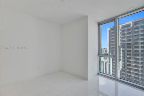 Condominio en venta en Miami, Florida, 4 dormitorios, 298.59 m2 № 1993954 - foto 7