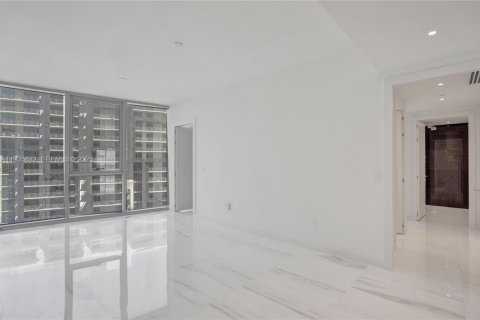 Condominio en venta en Miami, Florida, 4 dormitorios, 298.59 m2 № 1993954 - foto 30