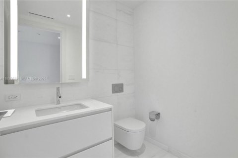 Condominio en venta en Miami, Florida, 4 dormitorios, 298.59 m2 № 1993954 - foto 22