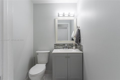 Villa ou maison à vendre à Pembroke Pines, Floride: 3 chambres, 190.54 m2 № 1996047 - photo 14