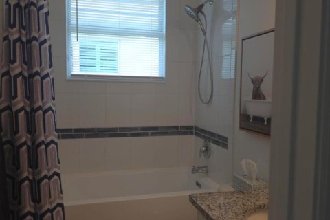 House in Port St. Lucie, Florida 2 bedrooms, 125.88 sq.m. № 2432567 - photo 25
