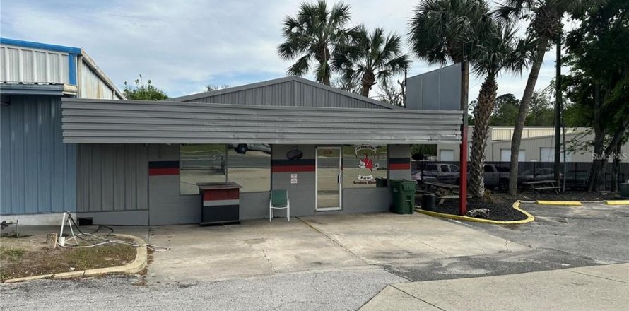 Commercial property in Leesburg, Florida 501.67 sq.m. № 2118674