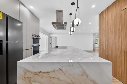 House in Delray Beach, Florida 3 bedrooms, 176.24 sq.m. № 2008700 - photo 25