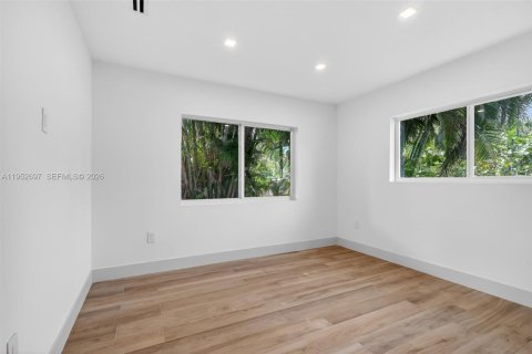 House in Delray Beach, Florida 3 bedrooms, 176.24 sq.m. № 2008700 - photo 13