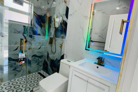 House in North Miami Beach, Florida 3 bedrooms, 120.87 sq.m. № 1891100 - photo 20