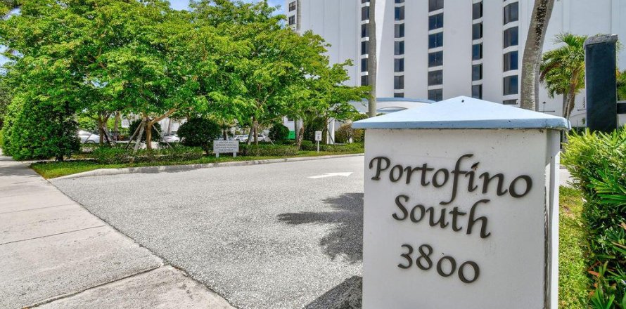 Condominio en West Palm Beach, Florida, 1 dormitorio  № 1093842
