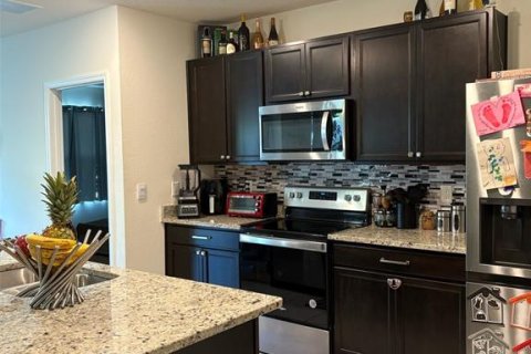 Casa en venta en Davenport, Florida, 3 dormitorios, 160.26 m2 № 2166657 - foto 4