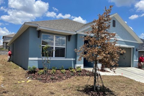 House in Davenport, Florida 3 bedrooms, 160.26 sq.m. № 2166657