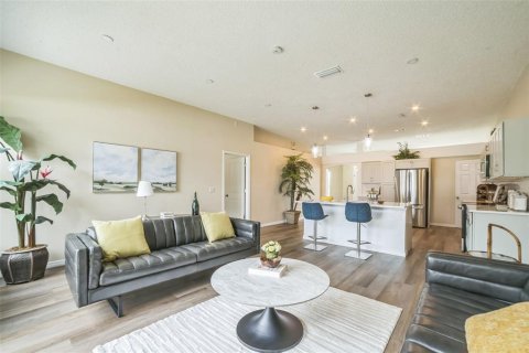 Casa en venta en Deltona, Florida, 4 dormitorios, 192.68 m2 № 1765280 - foto 11