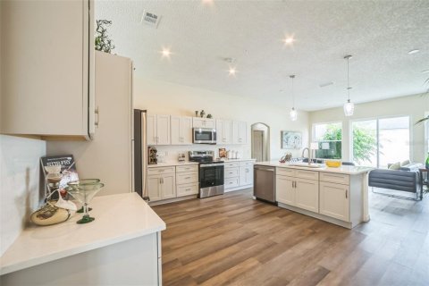 Casa en venta en Deltona, Florida, 4 dormitorios, 192.68 m2 № 1765280 - foto 13