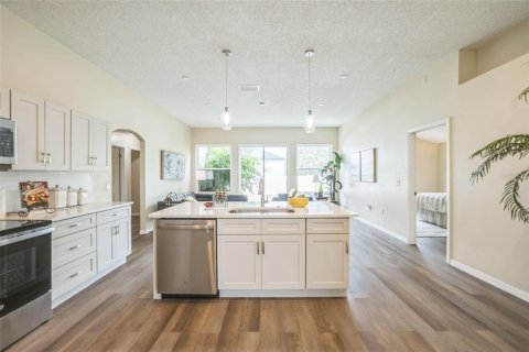 Casa en venta en Deltona, Florida, 4 dormitorios, 192.68 m2 № 1765280 - foto 18