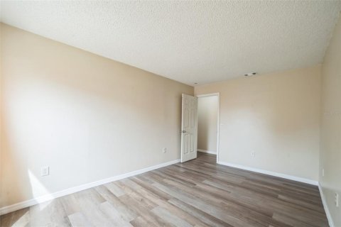 Casa en venta en Deltona, Florida, 4 dormitorios, 192.68 m2 № 1765280 - foto 30