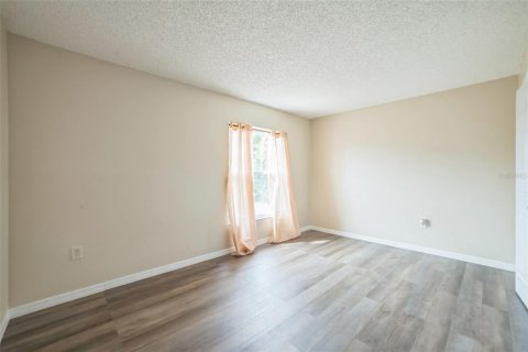 Casa en venta en Deltona, Florida, 4 dormitorios, 192.68 m2 № 1765280 - foto 27