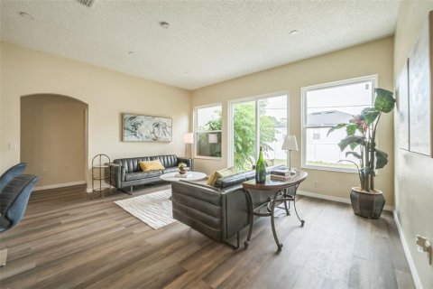Casa en venta en Deltona, Florida, 4 dormitorios, 192.68 m2 № 1765280 - foto 10