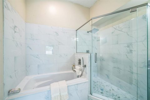 Casa en venta en Deltona, Florida, 4 dormitorios, 192.68 m2 № 1765280 - foto 23