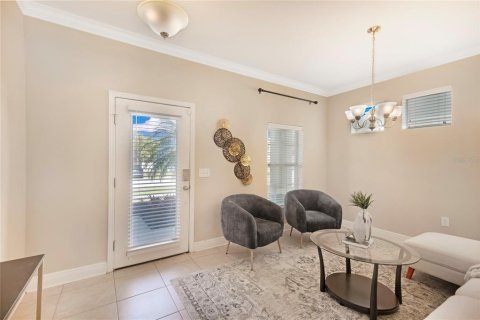 Casa en venta en Tampa, Florida, 4 dormitorios, 225.01 m2 № 1718457 - foto 2