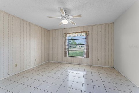 House in Orlando, Florida 3 bedrooms, 149.76 sq.m. № 1787571 - photo 14