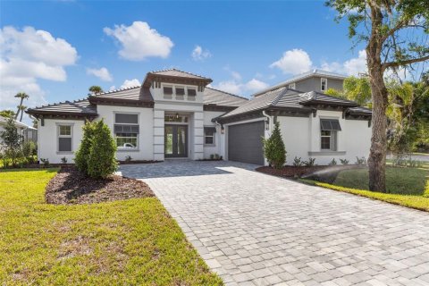 Купить виллу или дом в Палм-Кост, Флорида 8 комнат, 266.16м2, № 1724530 - фото 1