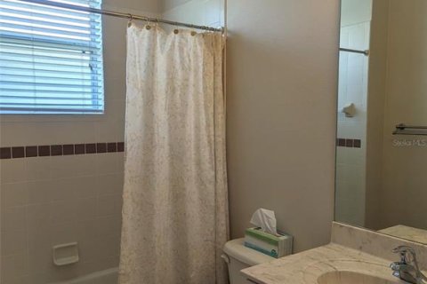 House in Sarasota, Florida 2 bedrooms, 155.15 sq.m. № 1856248 - photo 8