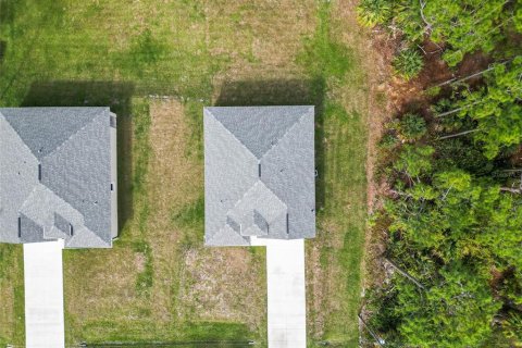 House in Lehigh Acres, Florida 3 bedrooms, 142.33 sq.m. № 2419866 - photo 30