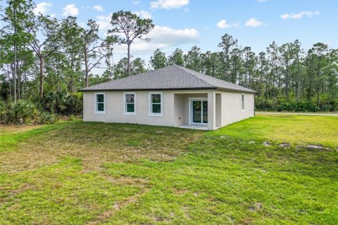 House in Lehigh Acres, Florida 3 bedrooms, 142.33 sq.m. № 2419866 - photo 25