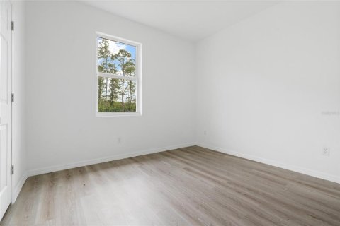 House in Lehigh Acres, Florida 3 bedrooms, 142.33 sq.m. № 2419866 - photo 9