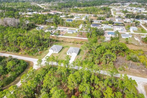 House in Lehigh Acres, Florida 3 bedrooms, 142.33 sq.m. № 2419866 - photo 27