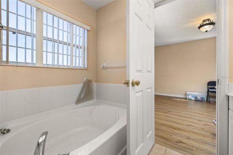 Townhouse in Orlando, Florida 4 bedrooms, 139.73 sq.m. № 1747735 - photo 29