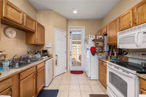 Townhouse in Orlando, Florida 4 bedrooms, 139.73 sq.m. № 1747735 - photo 16
