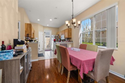 Townhouse in Orlando, Florida 4 bedrooms, 139.73 sq.m. № 1747735 - photo 12