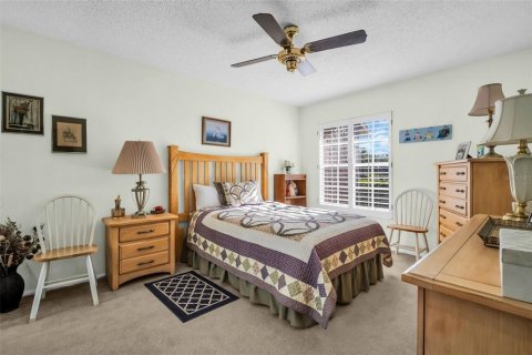 Condo in New Port Richey, Florida, 2 bedrooms  № 1747041 - photo 7