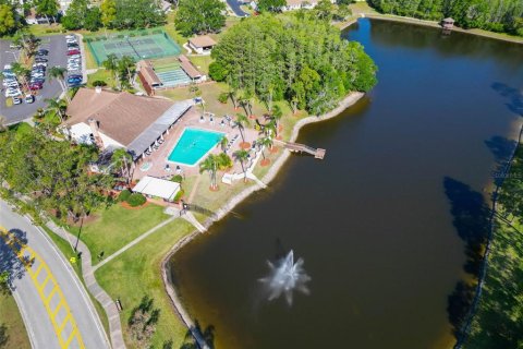 Condo in New Port Richey, Florida, 2 bedrooms  № 1747041 - photo 11