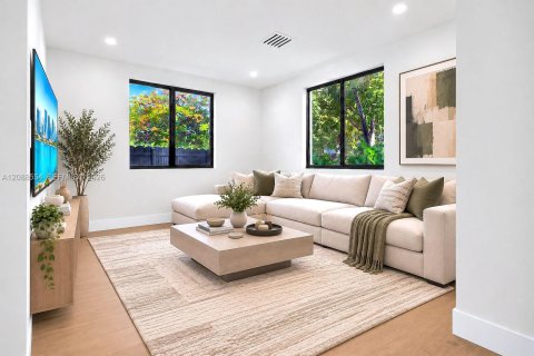 Villa ou maison à vendre à Miami, Floride: 5 chambres, 281.12 m2 № 2365878 - photo 6
