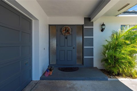 House in Punta Gorda, Florida 3 bedrooms, 175.03 sq.m. № 1587239 - photo 7