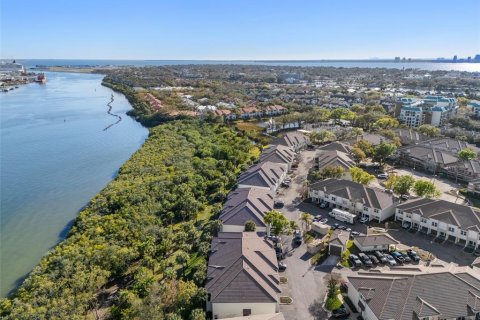 Copropriété à vendre à Tampa, Floride: 2 chambres, 107.21 m2 № 2205573 - photo 5