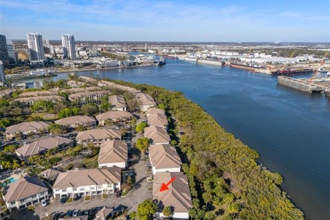 Copropriété à vendre à Tampa, Floride: 2 chambres, 107.21 m2 № 2205573 - photo 4