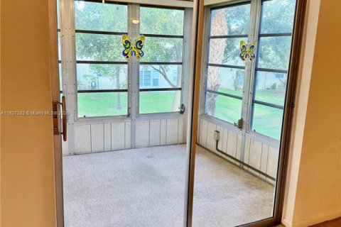 Condo in Margate, Florida, 1 bedroom  № 1960239 - photo 23