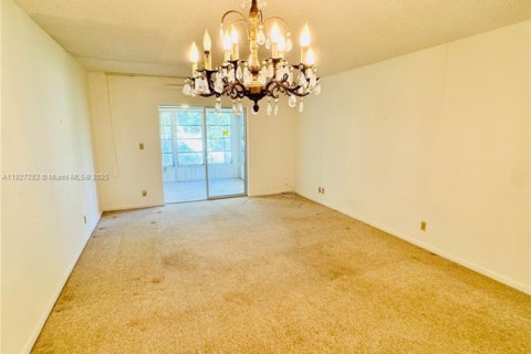 Condo in Margate, Florida, 1 bedroom  № 1960239 - photo 5