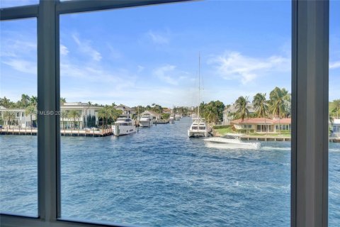 Condominio en venta en Pompano Beach, Florida, 1 dormitorio, 78.97 m2 № 2008689 - foto 20