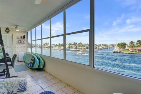 Condominio en venta en Pompano Beach, Florida, 1 dormitorio, 78.97 m2 № 2008689 - foto 16