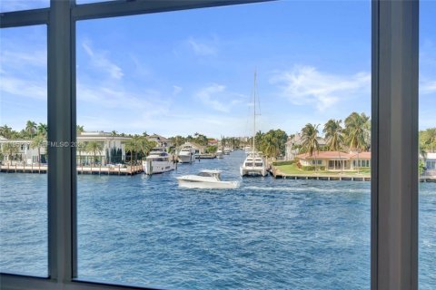 Condominio en venta en Pompano Beach, Florida, 1 dormitorio, 78.97 m2 № 2008689 - foto 17