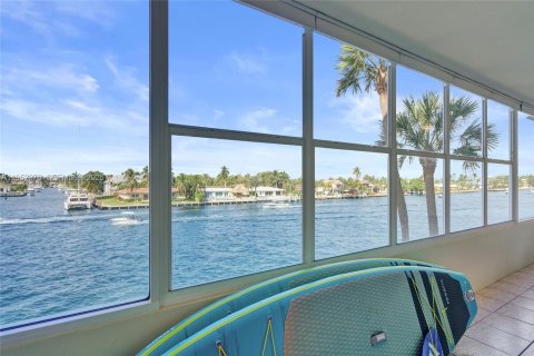 Condominio en venta en Pompano Beach, Florida, 1 dormitorio, 78.97 m2 № 2008689 - foto 18