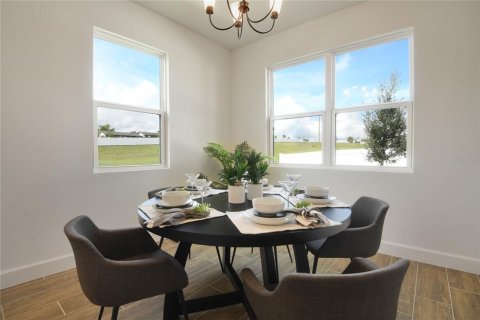 House in Winter Haven, Florida 4 bedrooms, 190.45 sq.m. № 1884779 - photo 8