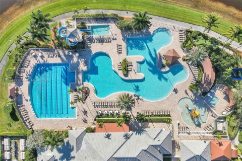 Casa en venta en Weston, Florida, 4 dormitorios, 241.08 m2 № 1878560 - foto 24