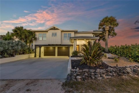 House in New Smyrna Beach, Florida 4 bedrooms, 334.45 sq.m. № 2391410 - photo 2